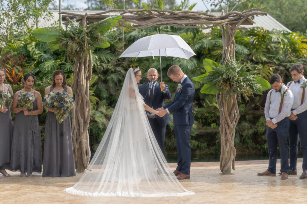 Traditional American wedding photography ceremony